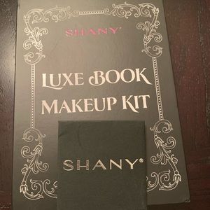 Makeup Kit